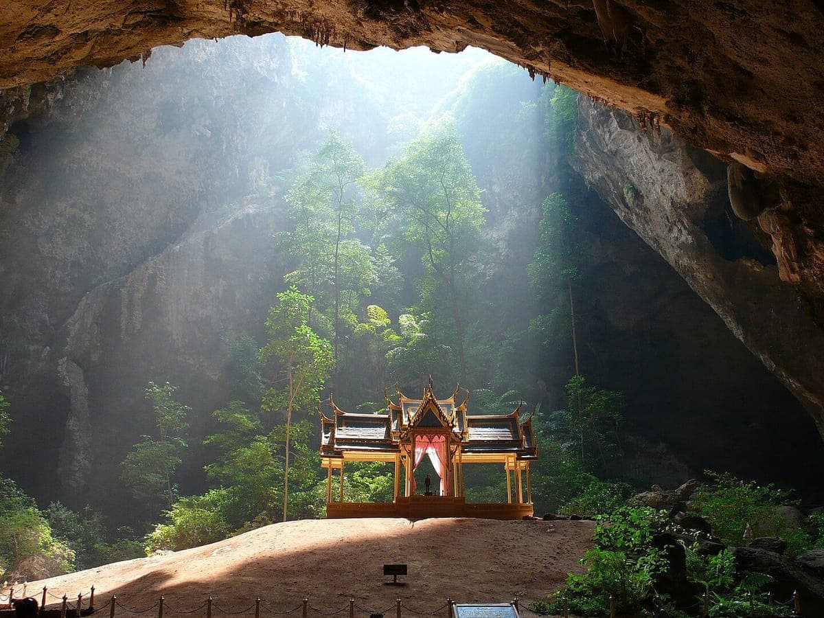 Sam Roi Yot & Phraya Nakhon Cave